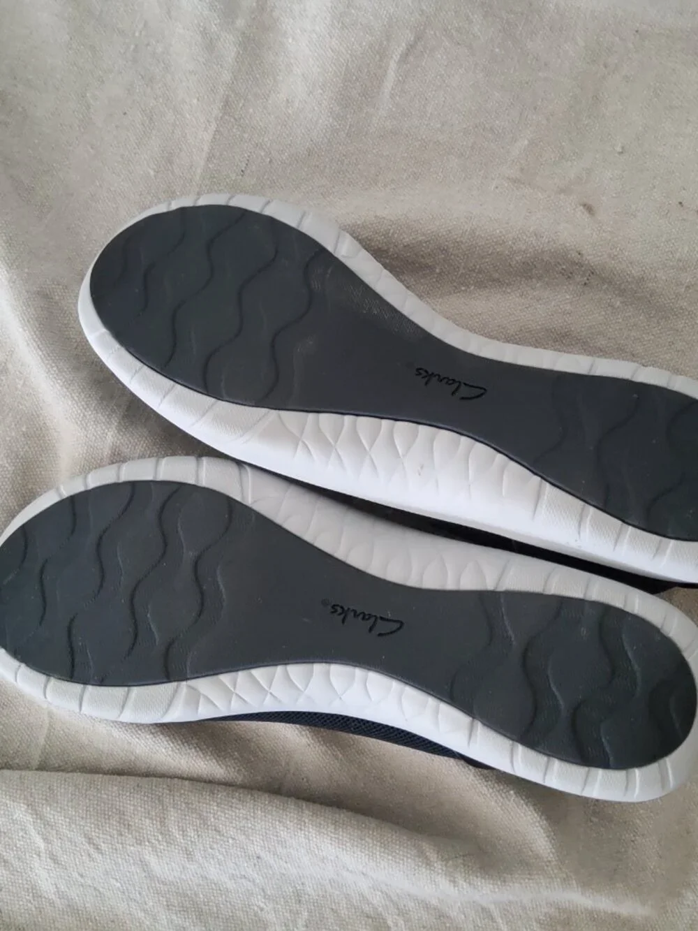Clarks cloudsteppers size 10